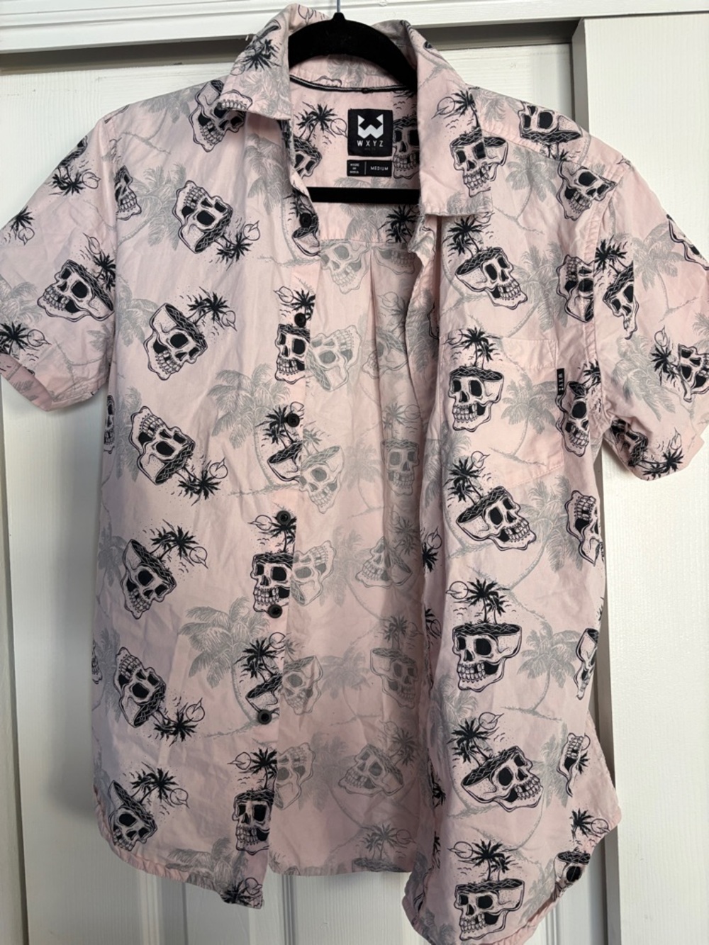 WXTZ Pink Skull Print Short-Sleeve Button-Down Shirt